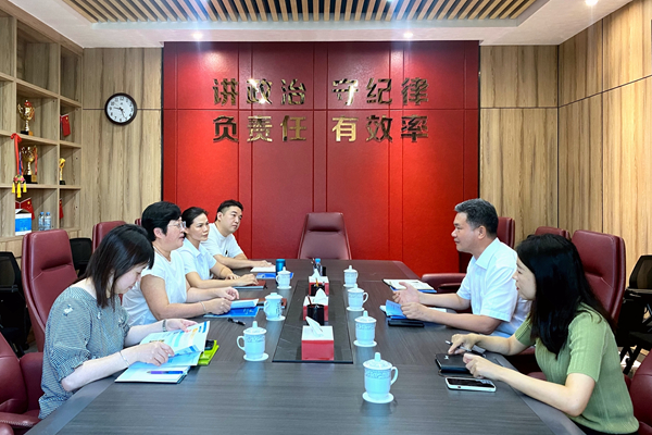 中小擔(dān)保領(lǐng)導(dǎo)拜訪(fǎng)廣西區(qū)直住房公積金管理中心